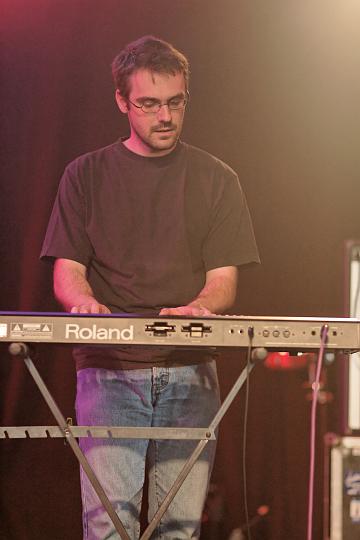 NV4Z8290.jpg