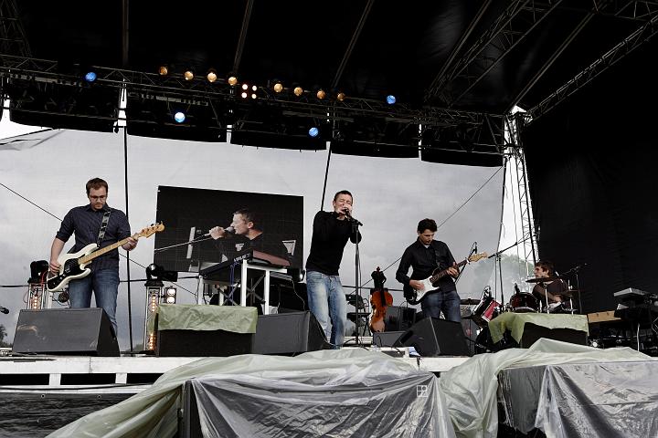 VI7M6651_raw.jpg