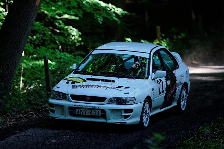 NV4Z4385_raw.jpg