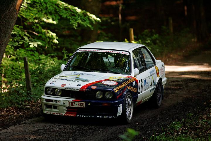 NV4Z4404_raw.jpg