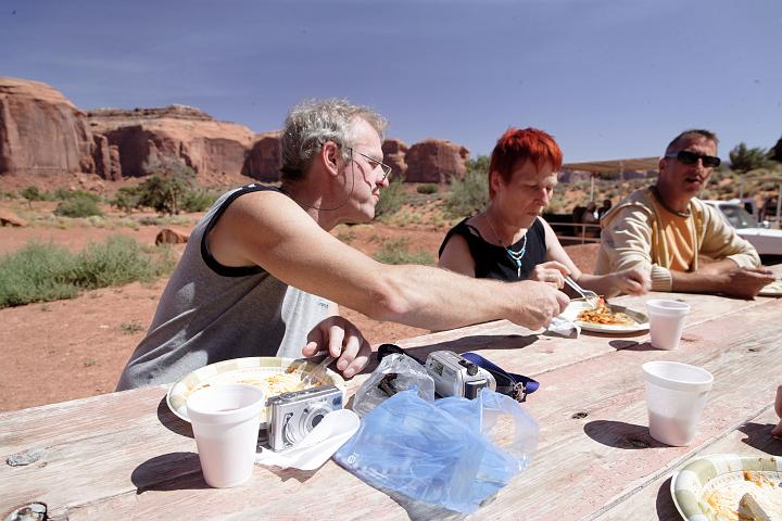 VI7M5671_raw.jpg